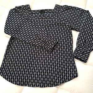 Ann Taylor Blouse, Navy with White chain print.